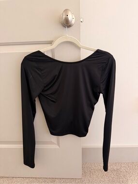 Women's Low Back Long Sleeve Crop Top
